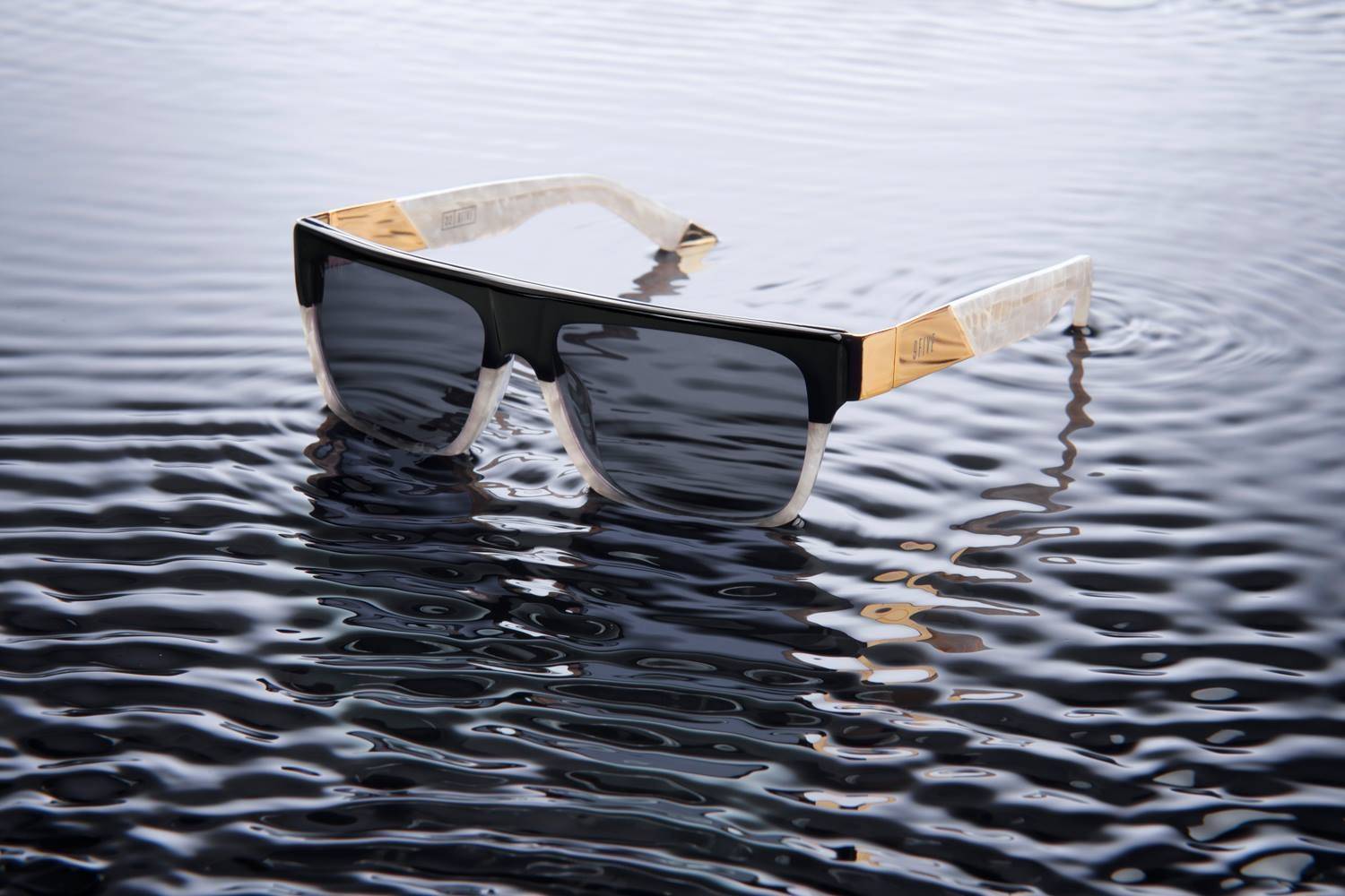 【美品】9FIVE 24K ST.MICHAEL SUNGLASSES 希少】9FIVE 24K ST.MICHAEL SUNGLASSES St. Michael 24K Gold