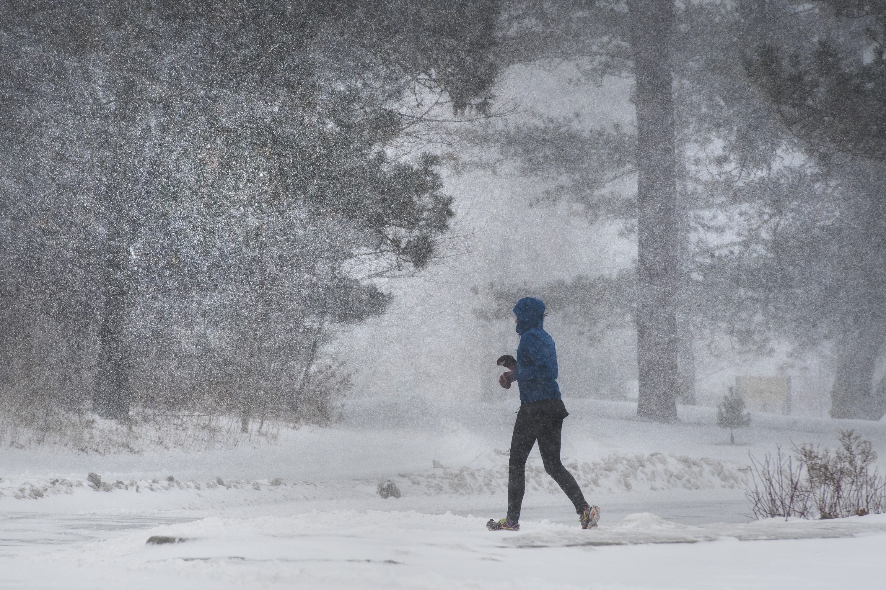 In photos: Massive winter storm pelted Ontario with snow, ice and high ...