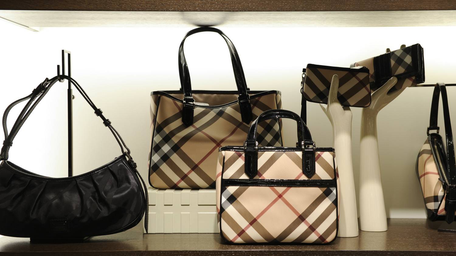 Burberry handbags outlet history