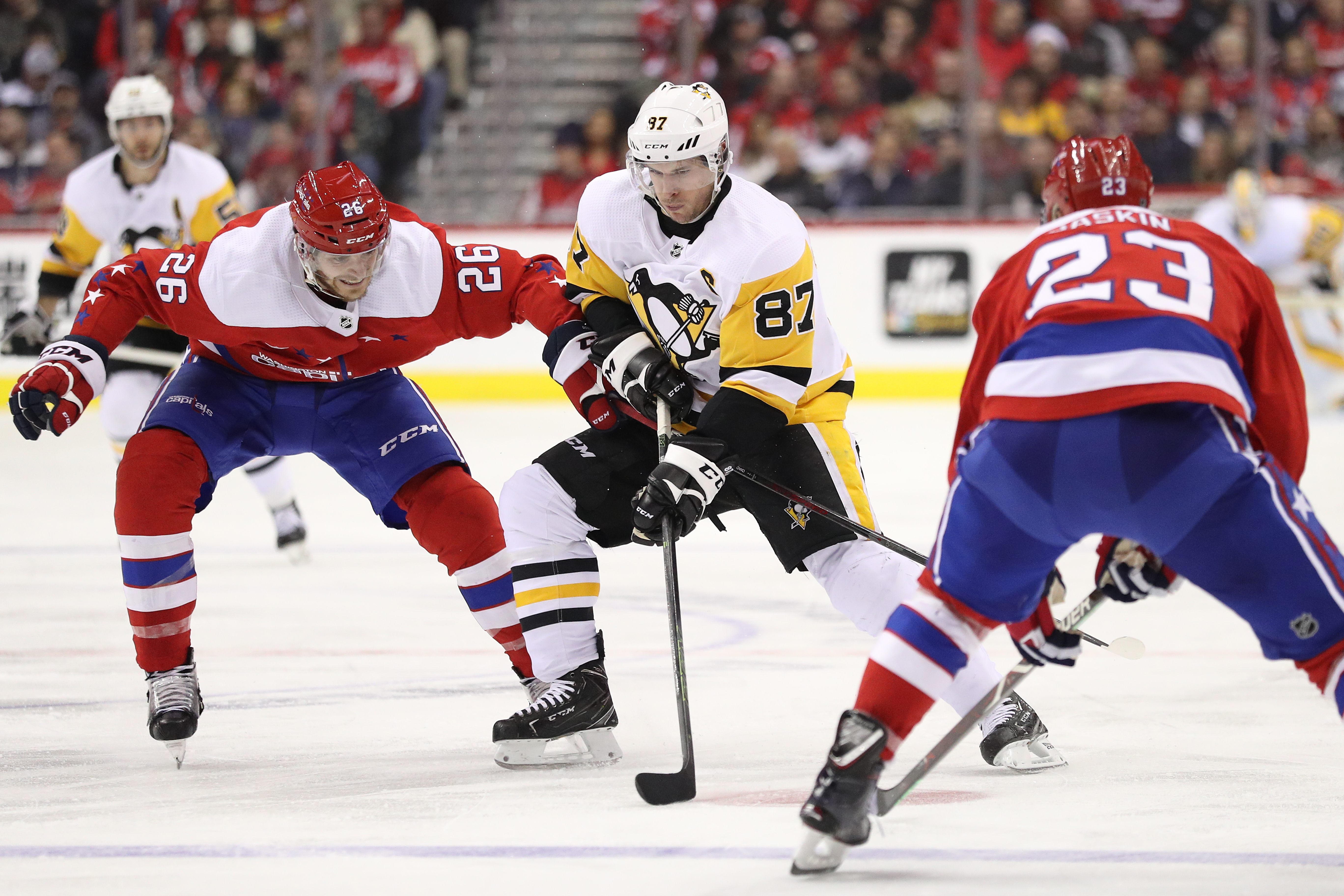 Penguins end Capitals' five-game win streak with 2-1 victory - The Globe  and Mail